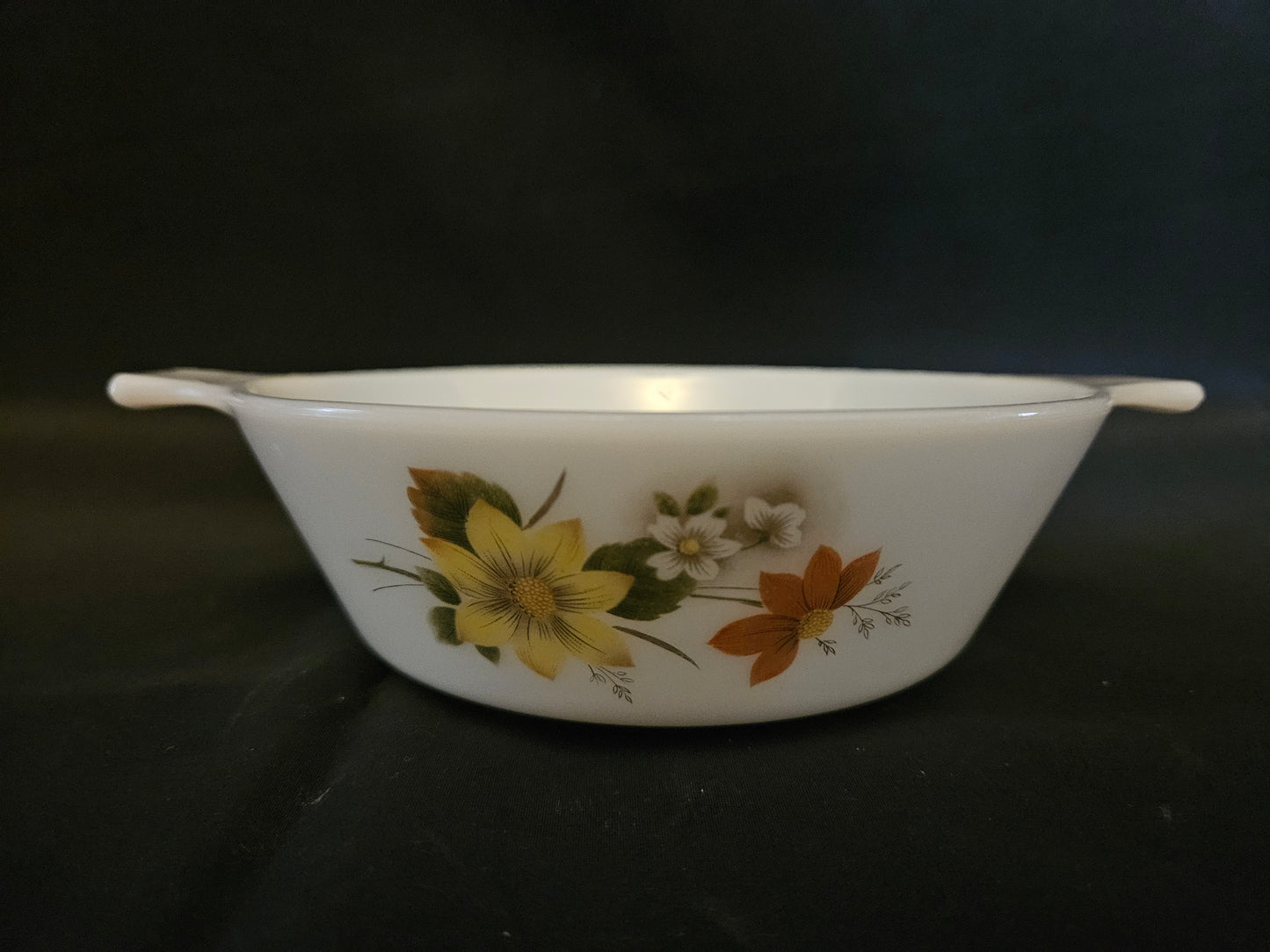 4 Vintage Pyrex Autumn Glory Handled Soup Bowls