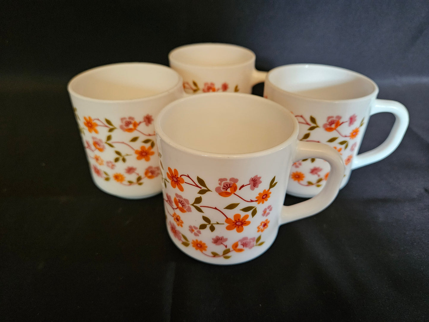 4 Vintage Arcopal Scania Mugs