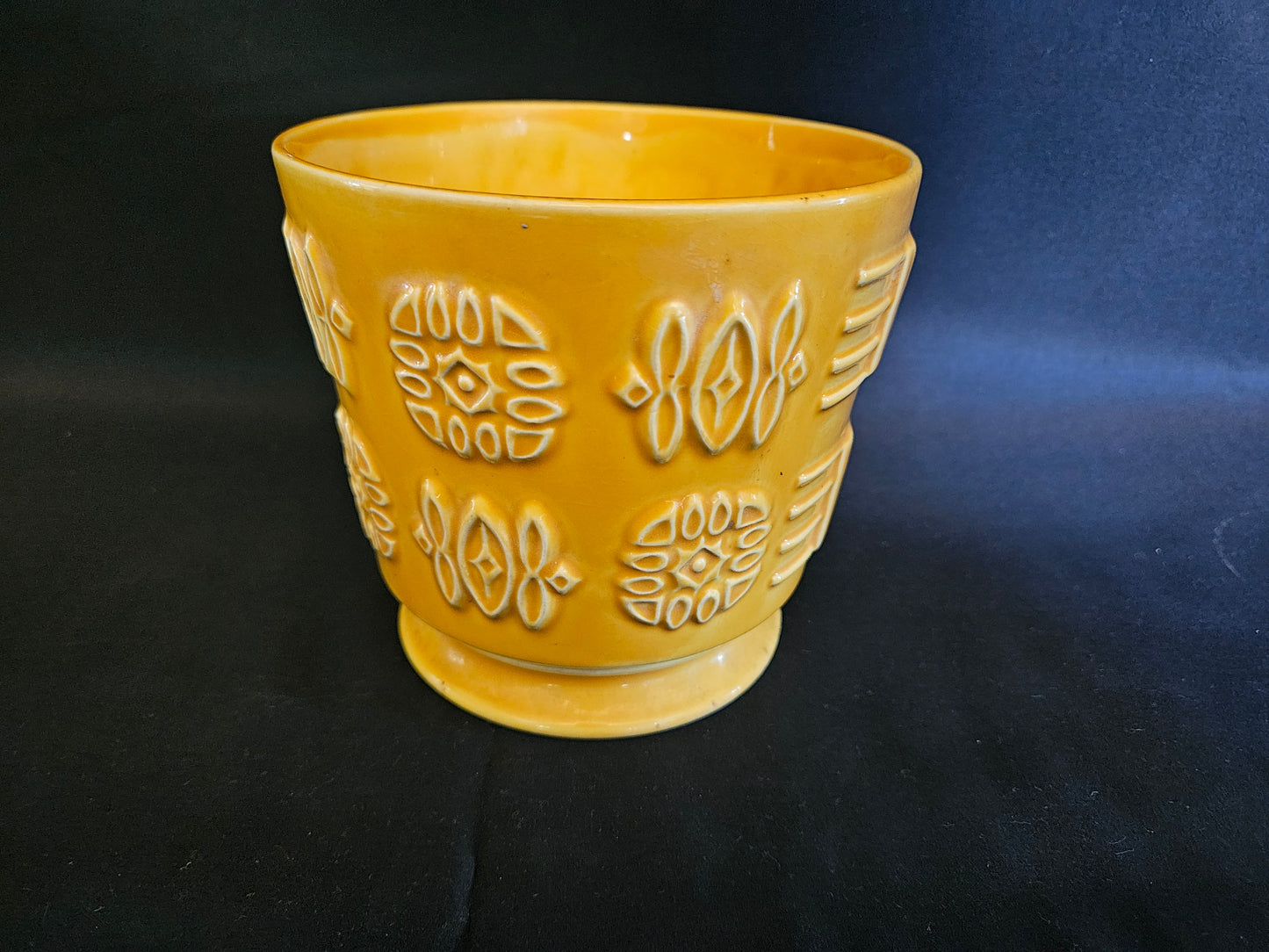 Rare Bright Yellow SylvaC Plant Pot 3737