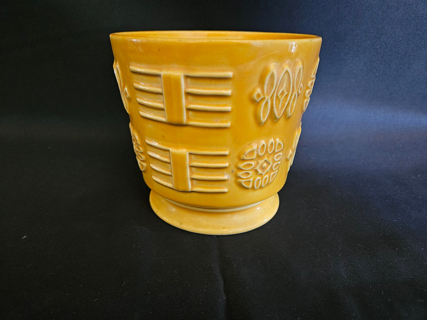 Rare Bright Yellow SylvaC Plant Pot 3737