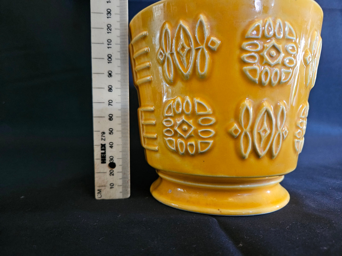 Rare Bright Yellow SylvaC Plant Pot 3737
