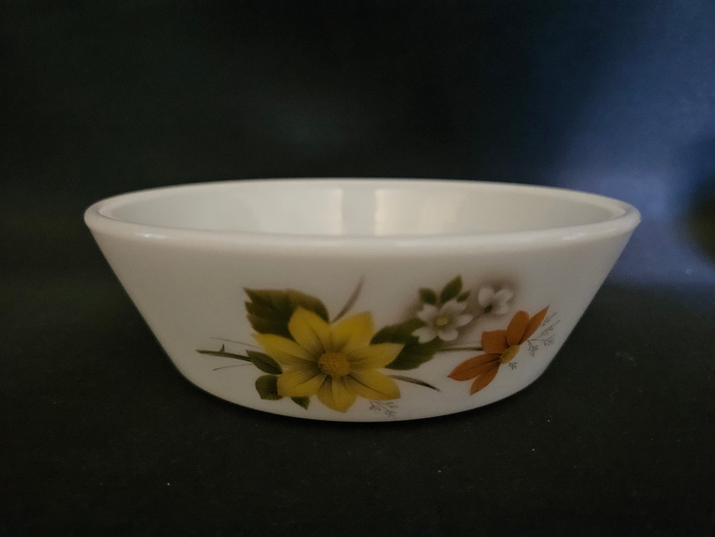 4 Vintage Pyrex Autumn Glory Cereal Bowls