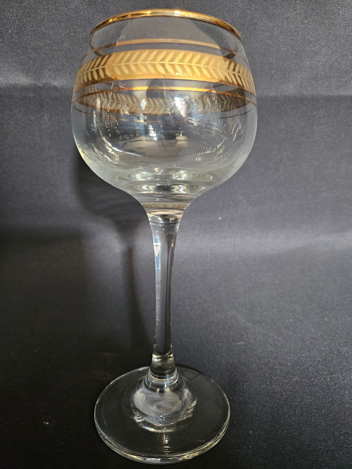 6 Gilt Banded Tall Wine Glasses