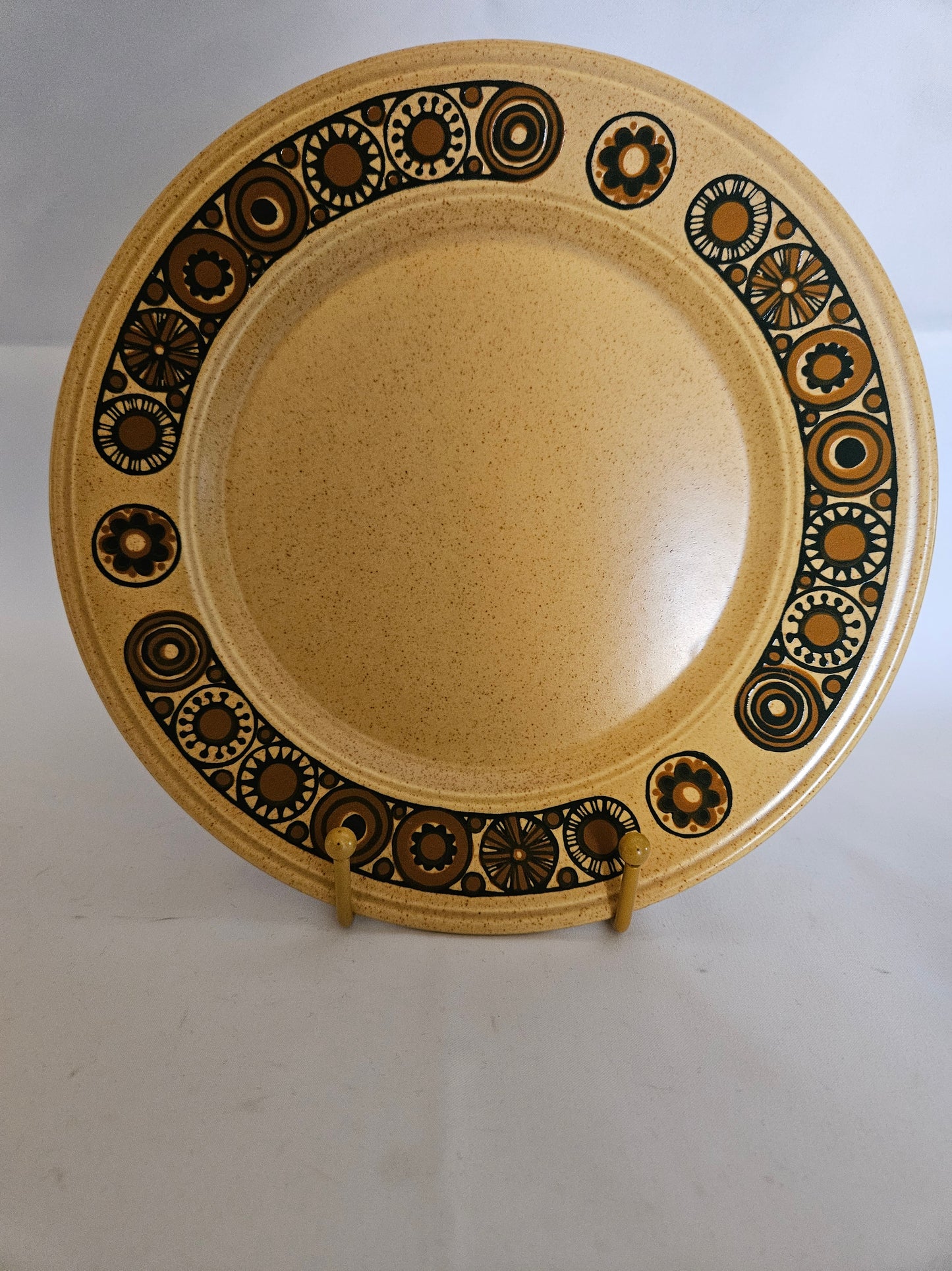 6 Kilncraft Bacchus 9" Salad Plates