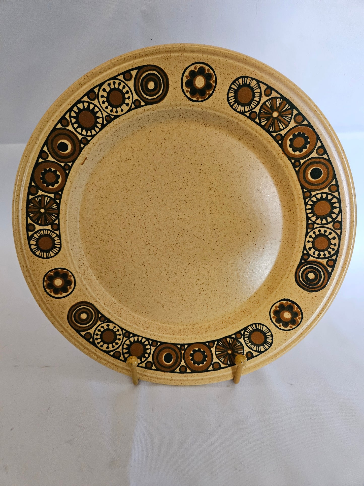 6 Kilncraft Bacchus 9" Salad Plates