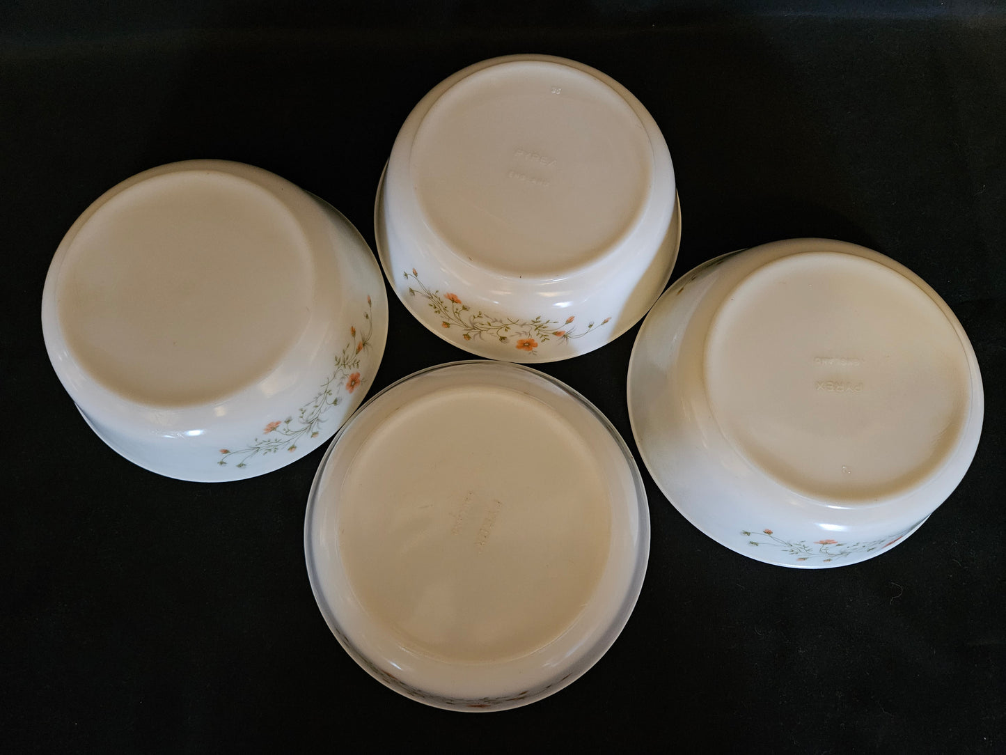 4 Pyrex Emily Spring Garden Cereal Bowls