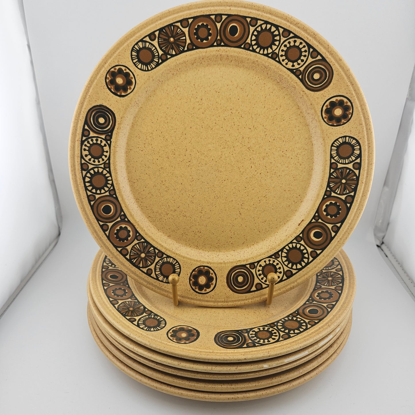 6 Kiln Craft Bacchus Dinner Plates