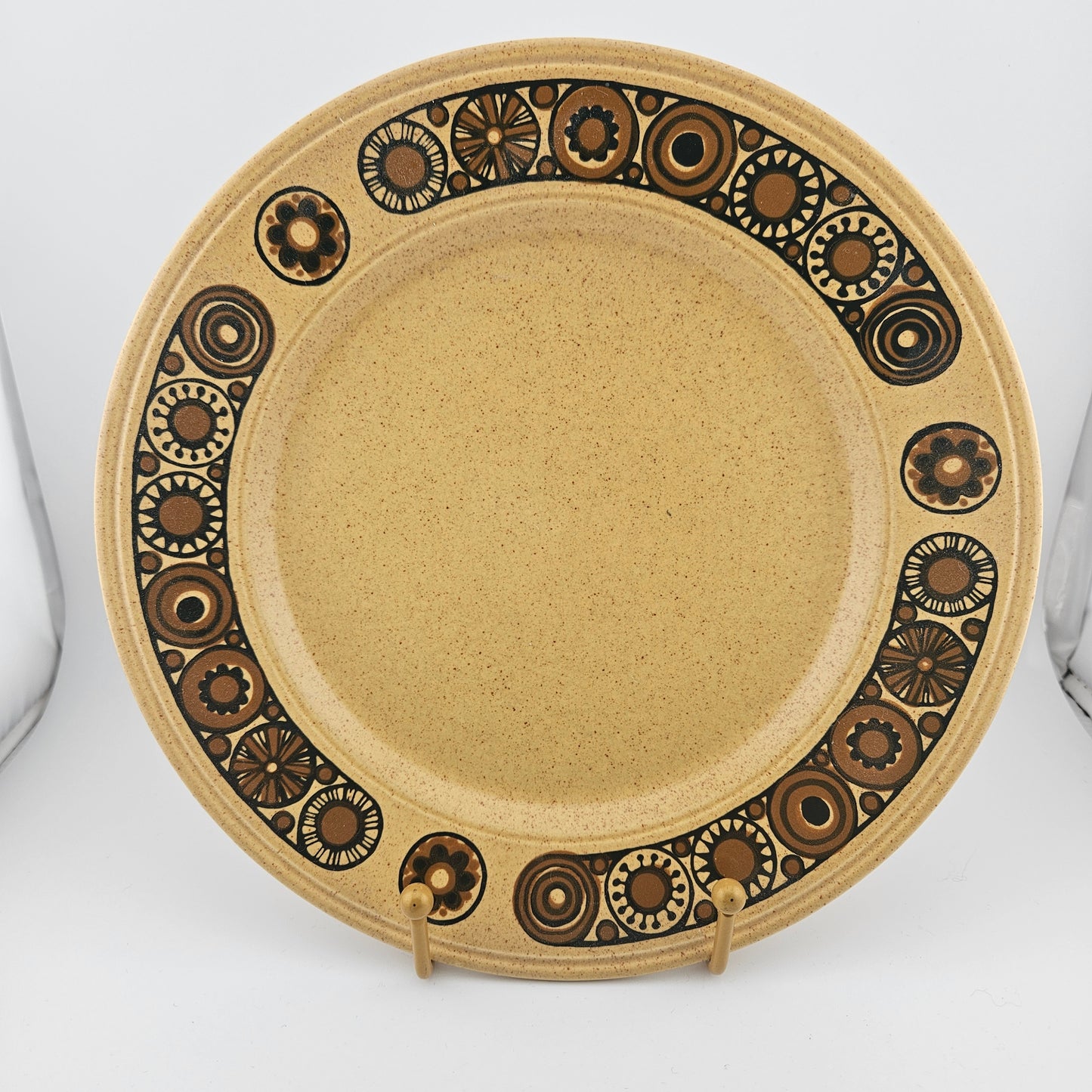 6 Kiln Craft Bacchus Dinner Plates