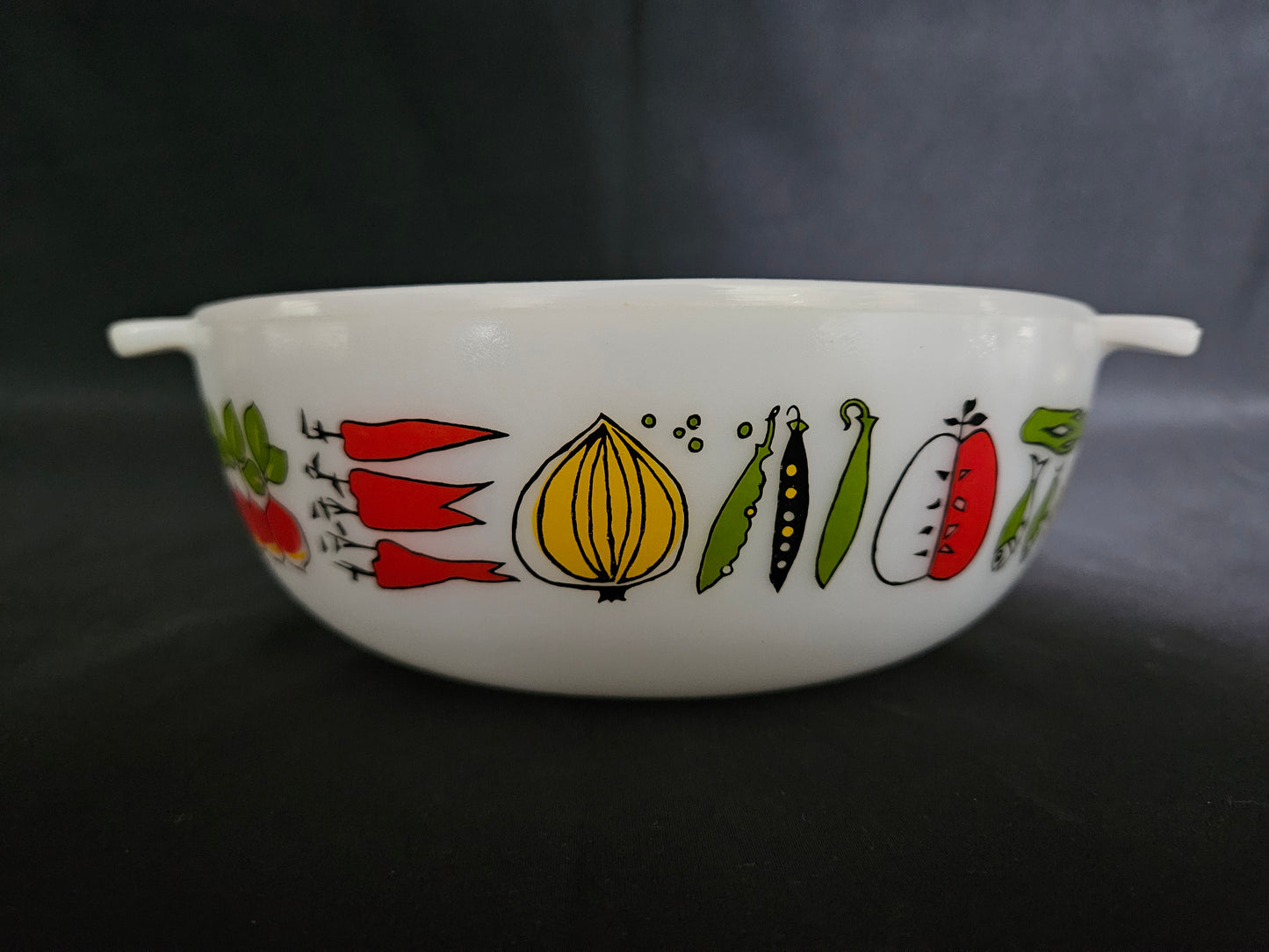 Pyrex Harvest Vegetables Eared Casserole