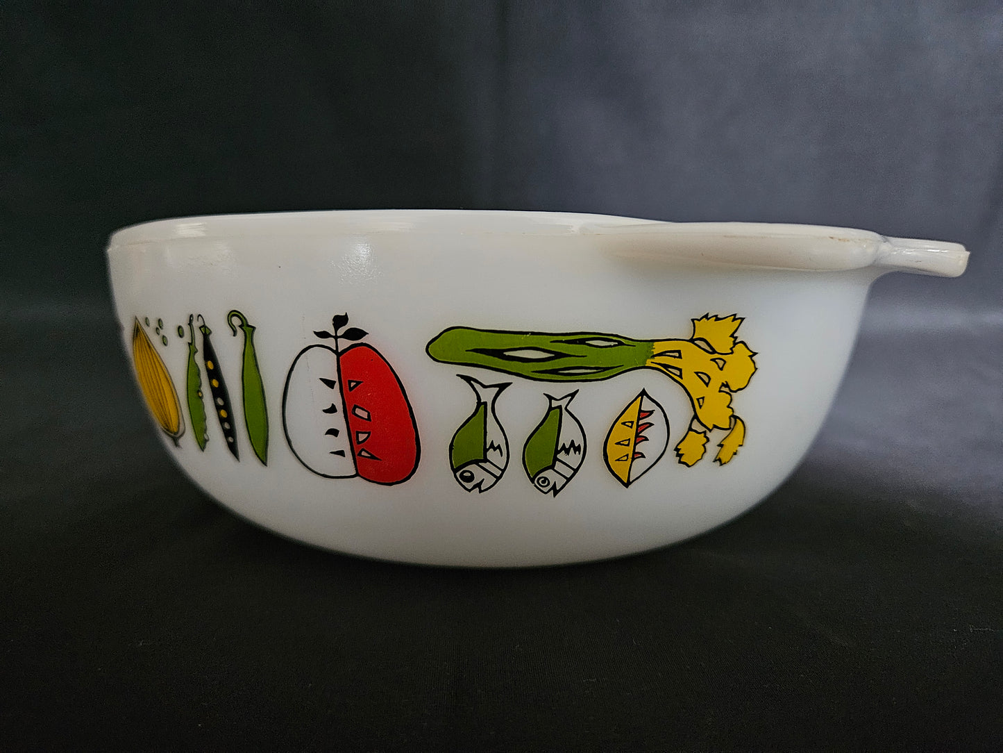 Pyrex Harvest Vegetables Eared Casserole