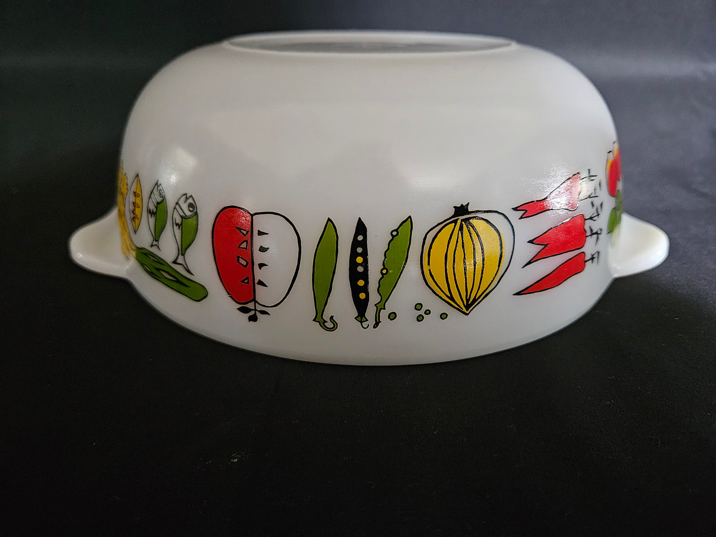 Pyrex Harvest Vegetables Eared Casserole