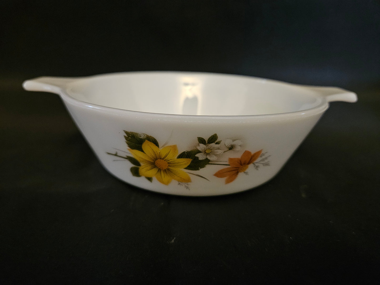 4 Vintage Pyrex Autumn Glory Handled Soup Bowls