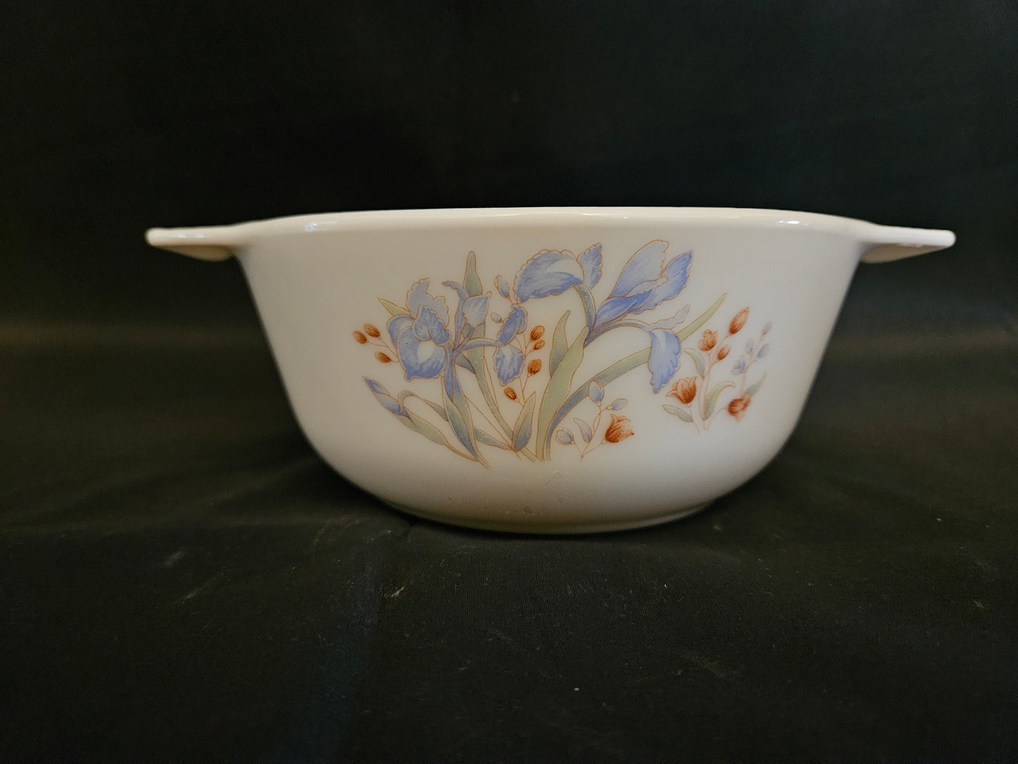 Pyrex Blue Iris Small Casserole