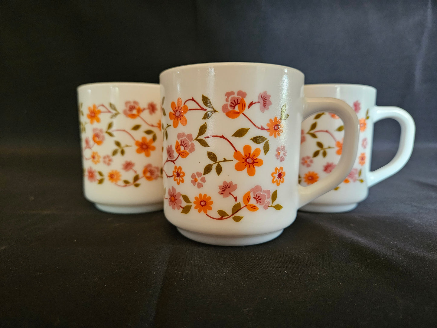 4 Vintage Arcopal Scania Mugs