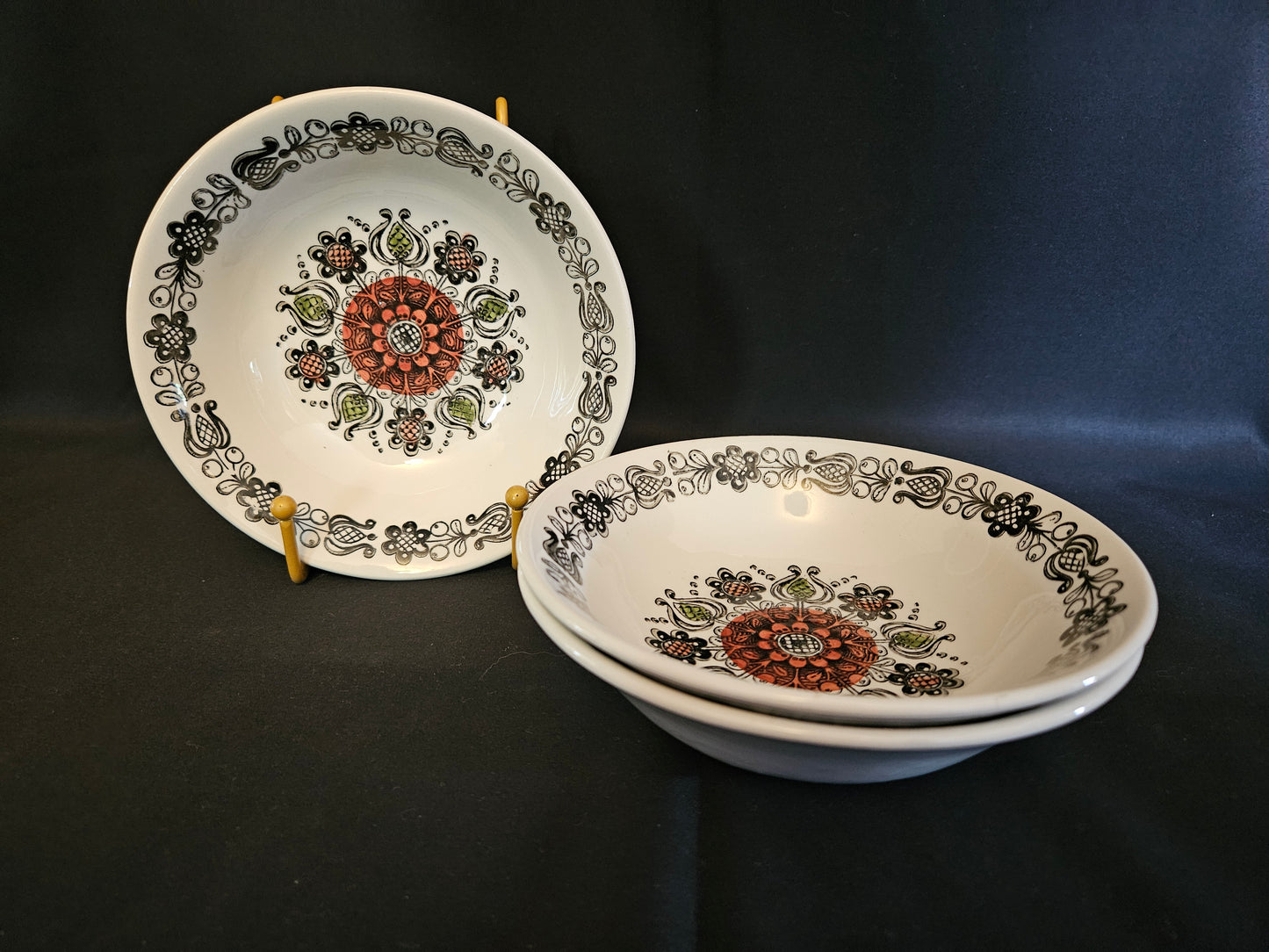 Broadhurst Ironstone 'Romany' Bowls x3