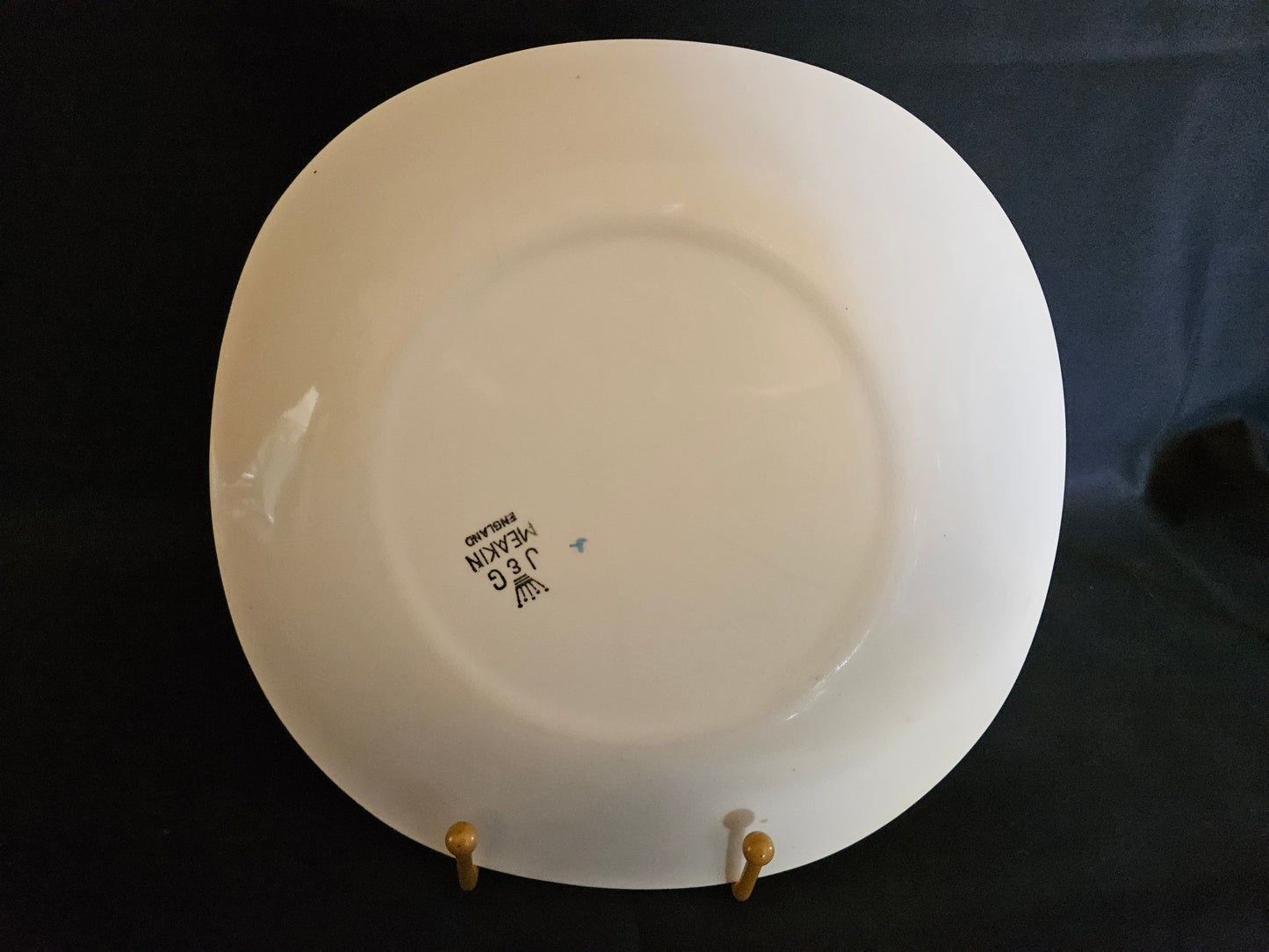 Rare J&G Meakin 'Winter' Cake Plate