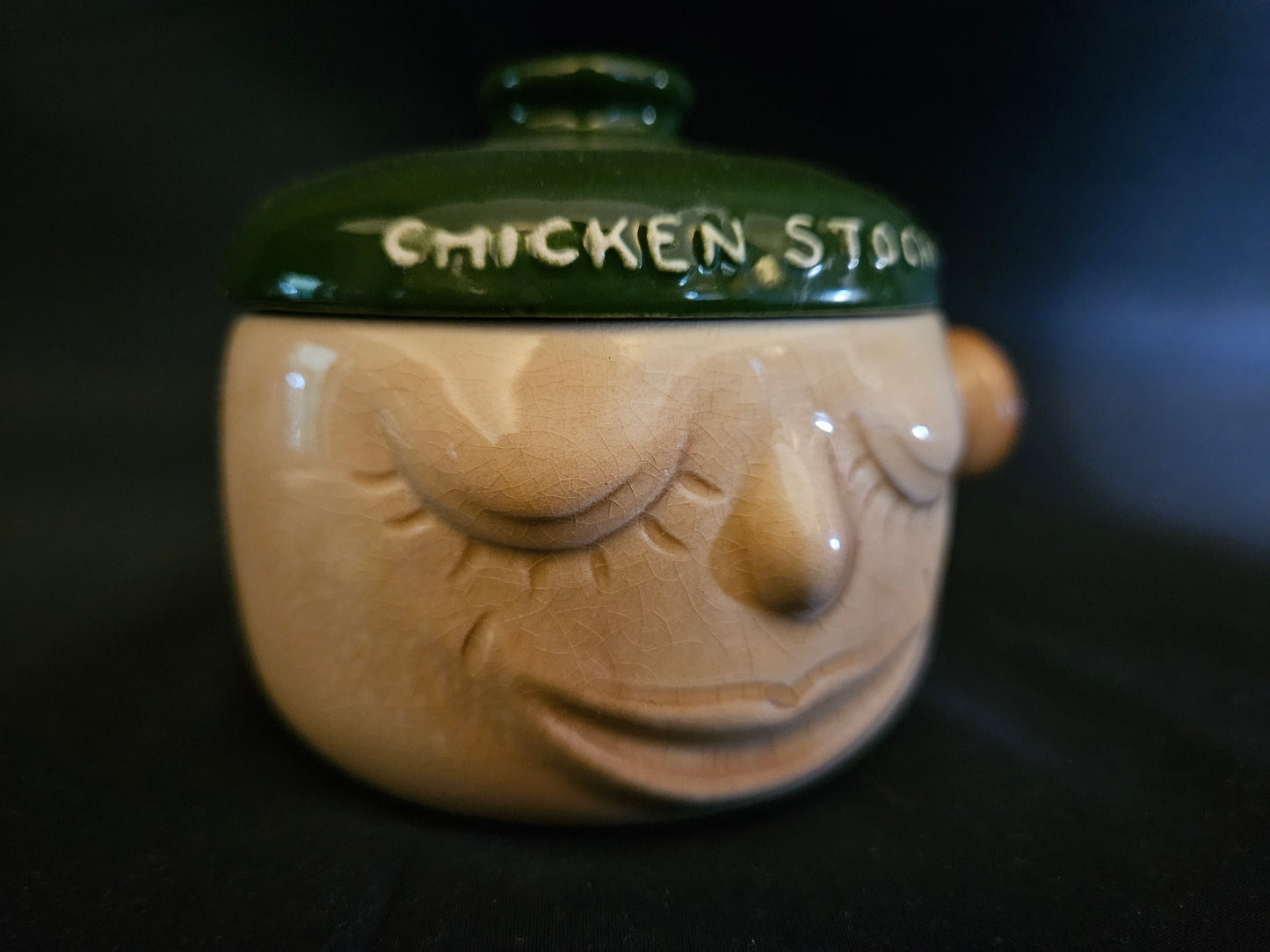 Sylvac Chicken Stock Cubes Face Pot