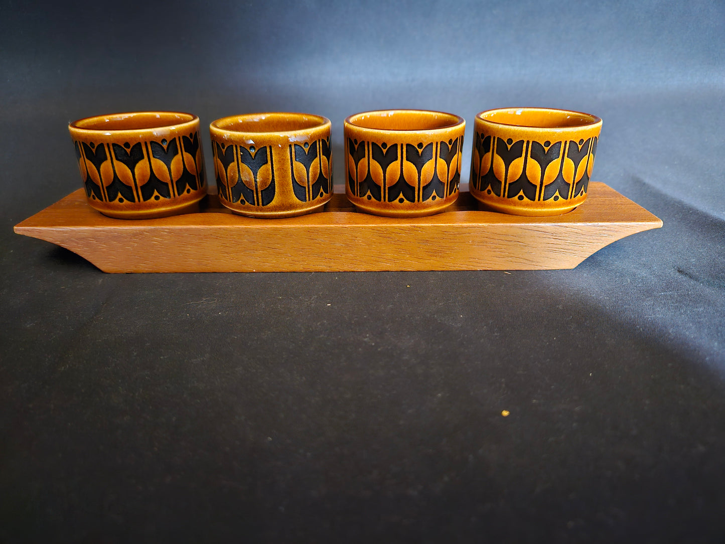 Hornsea Heirloom 4 Egg Cups and Holder