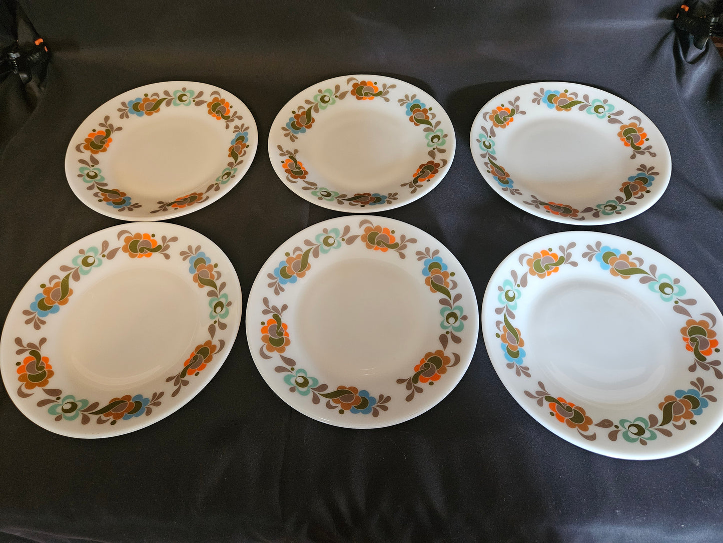 6 Pyrex Carnaby Tempo Salad Small Dinner Plates