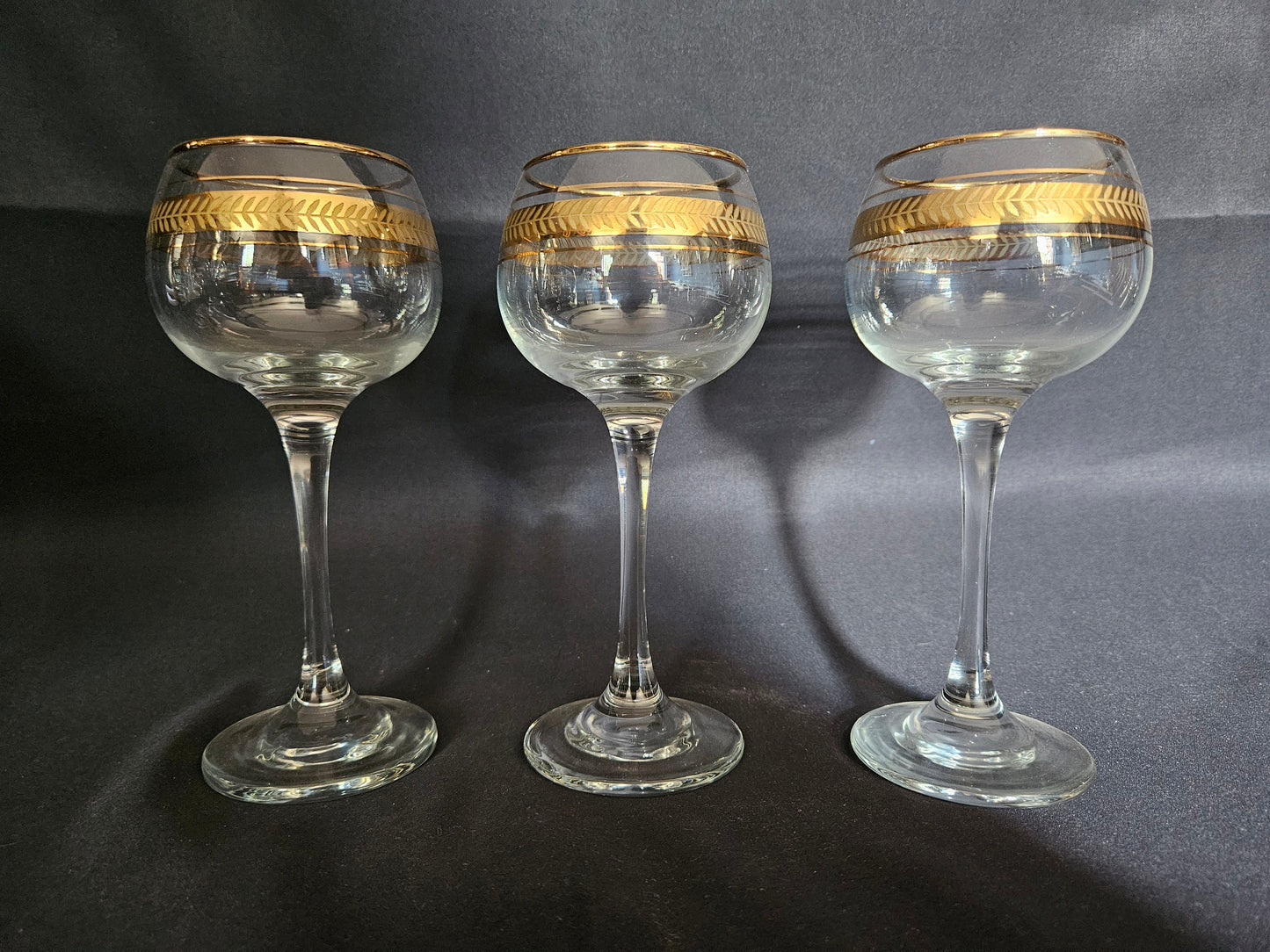 6 Gilt Banded Tall Wine Glasses