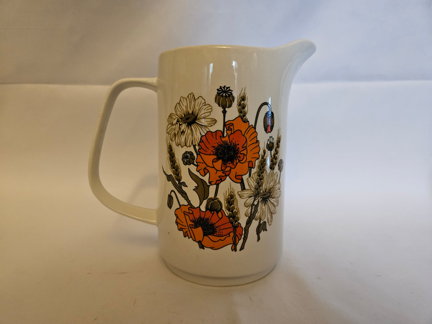 J&G Meakin Poppy Large Jug