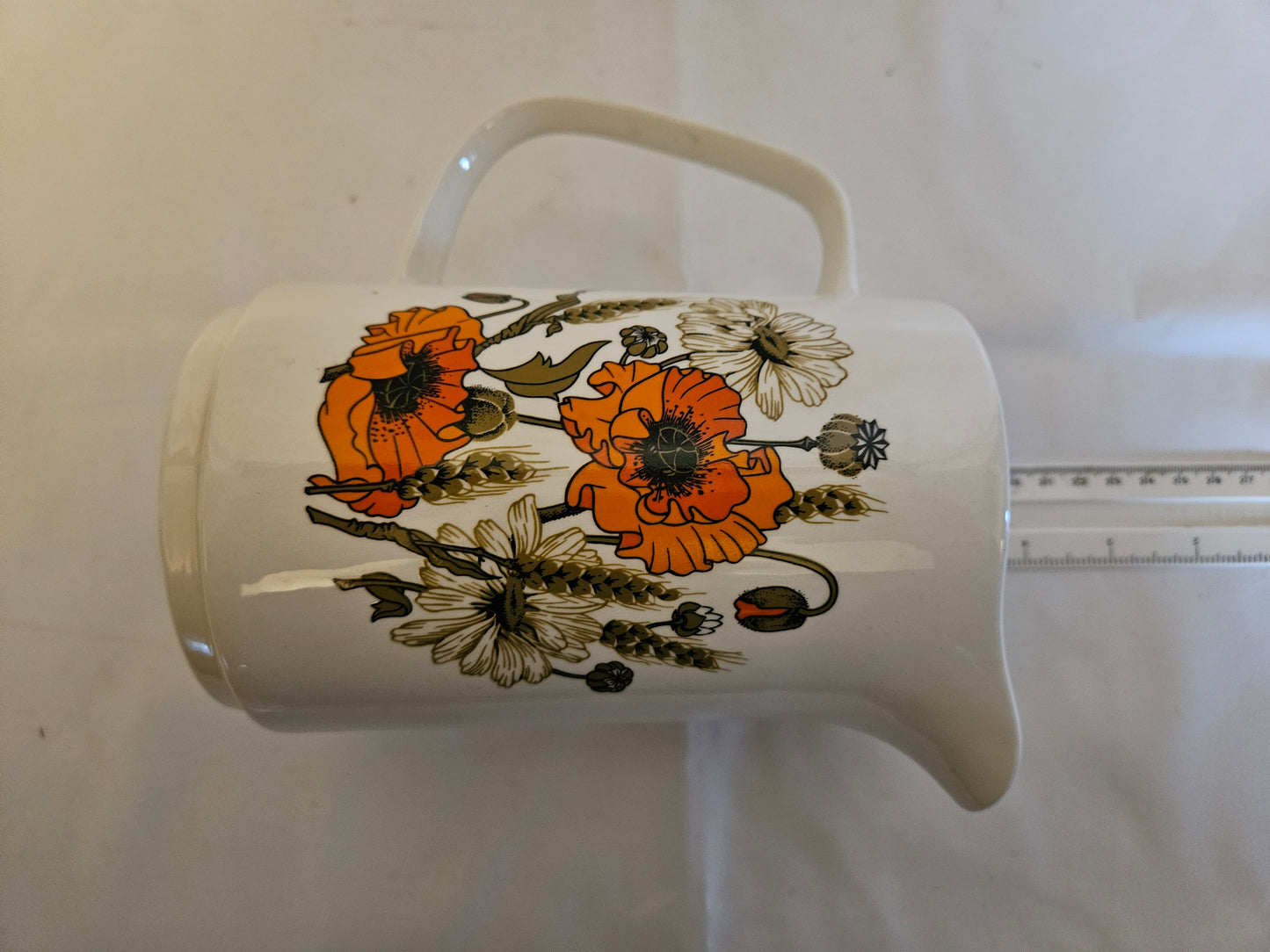 J&G Meakin Poppy Large Jug