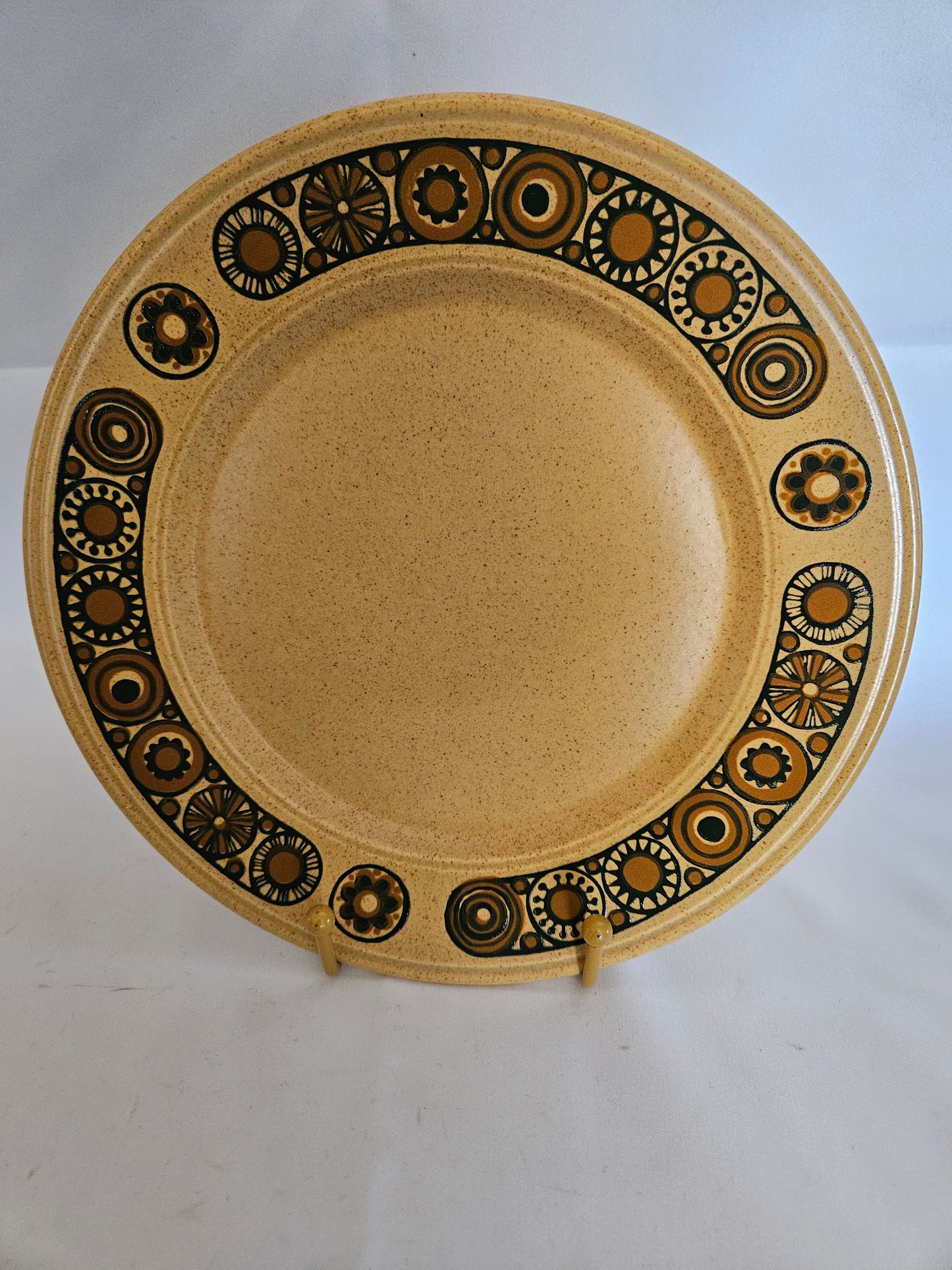 6 Kilncraft Bacchus 9" Salad Plates