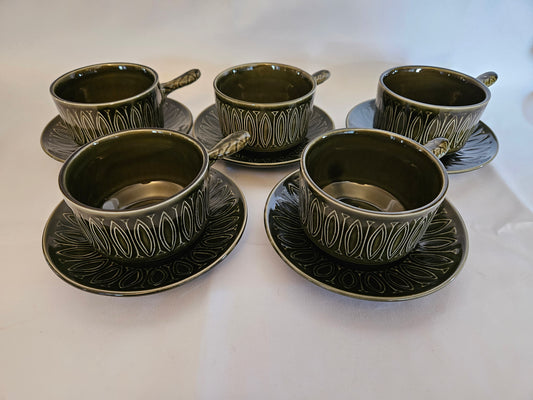 5 Vintage Green Tams Soup Bowls and Saucers