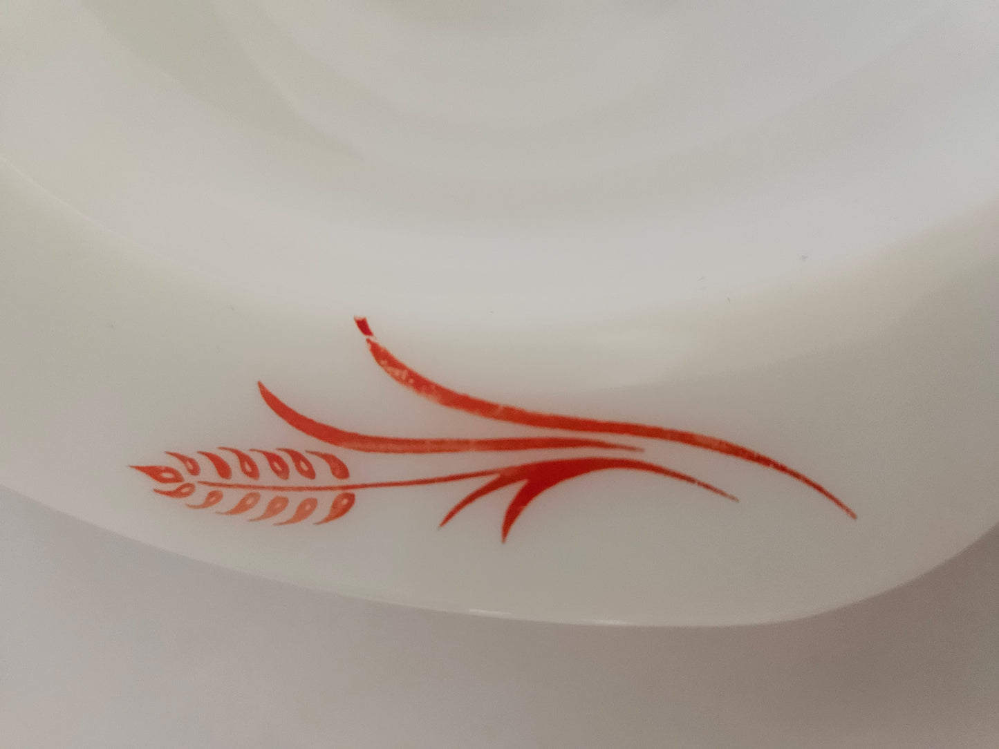 Pyrex Red Wheat Divided Dish