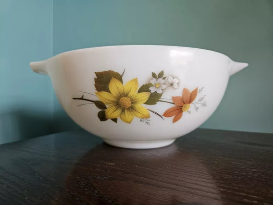 Pyrex Autumn Glory Cinderella Mix and Pour Bowl